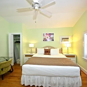 bananas-foster-guesthouse.hotels-in-key-west.com/